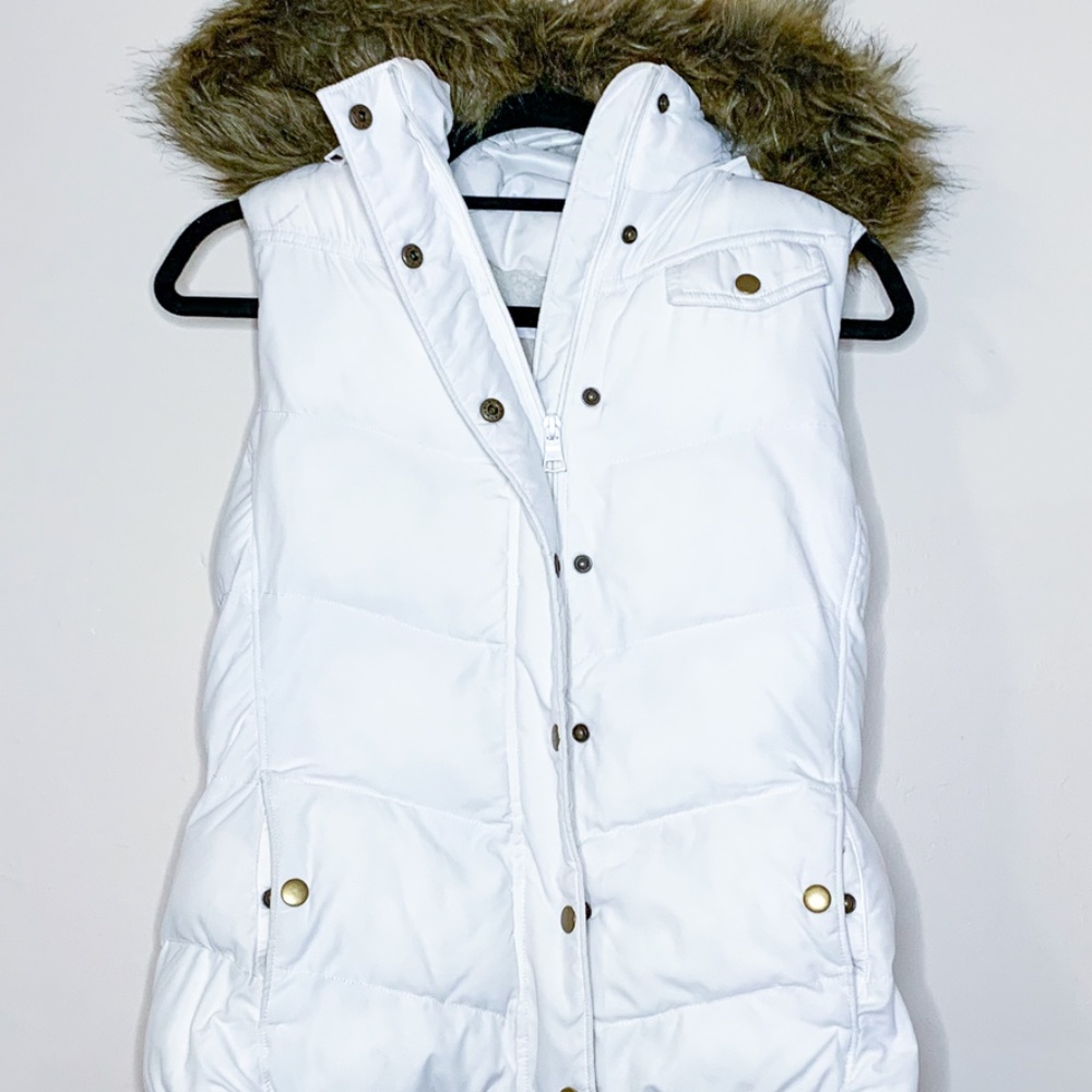 Banana Republic Factory Puffer Vest with Faux Fur